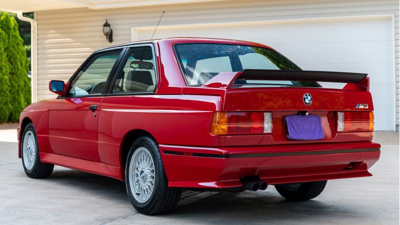 Bmw m3 e30 post img 02