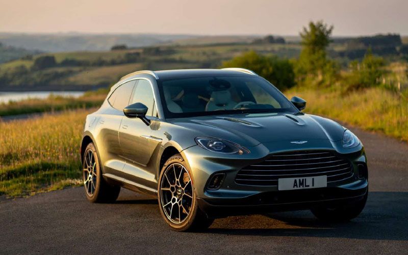 5 best SUV post img astonmartin dbx