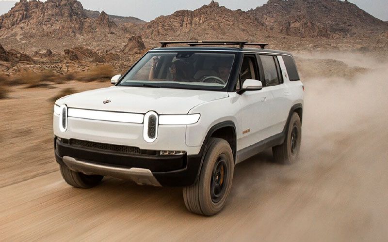 5 best SUV post img rivian r1s