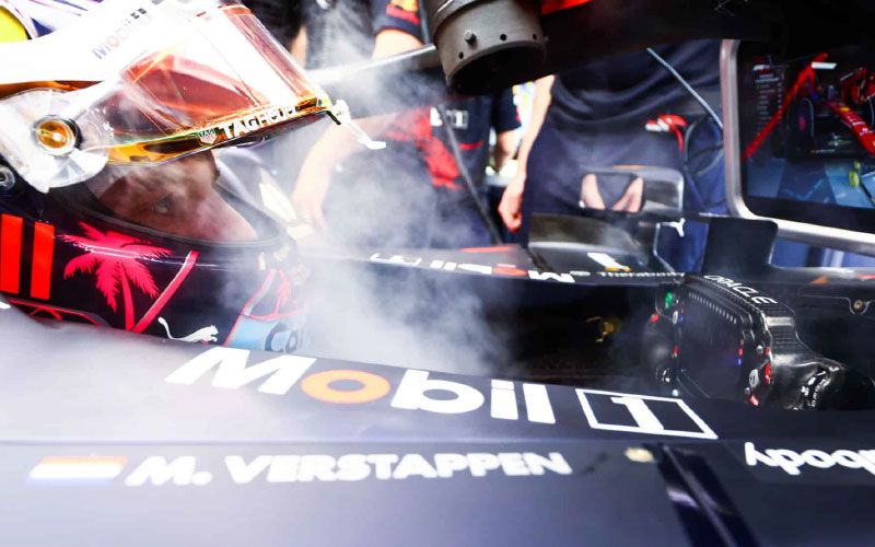F1 drivers stay cool post img