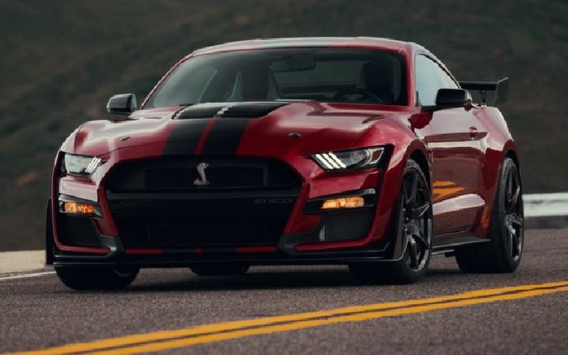 mustang_red_ford_shelby_gt500_front_post_img_02