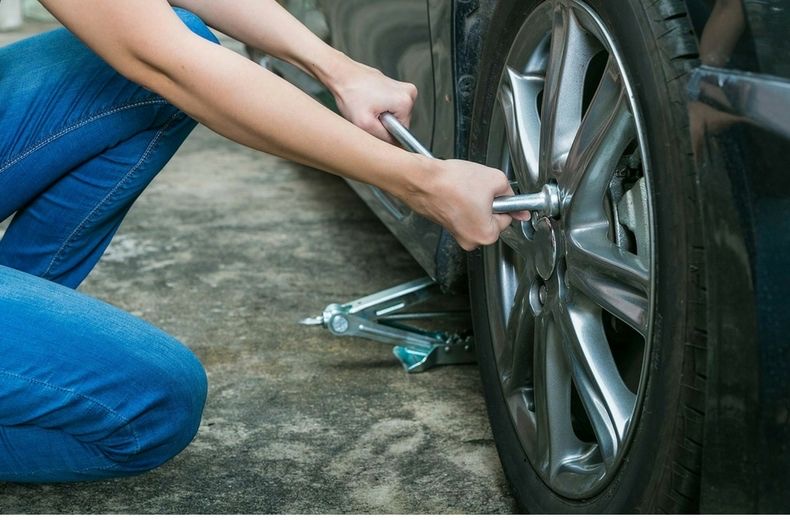 How to Replace Your Blown or Flat Tyre?